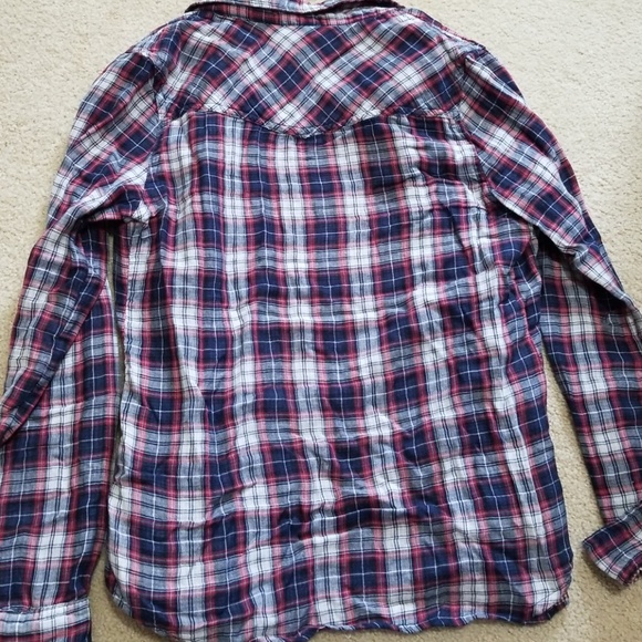 Button up top - Picture 4 of 4